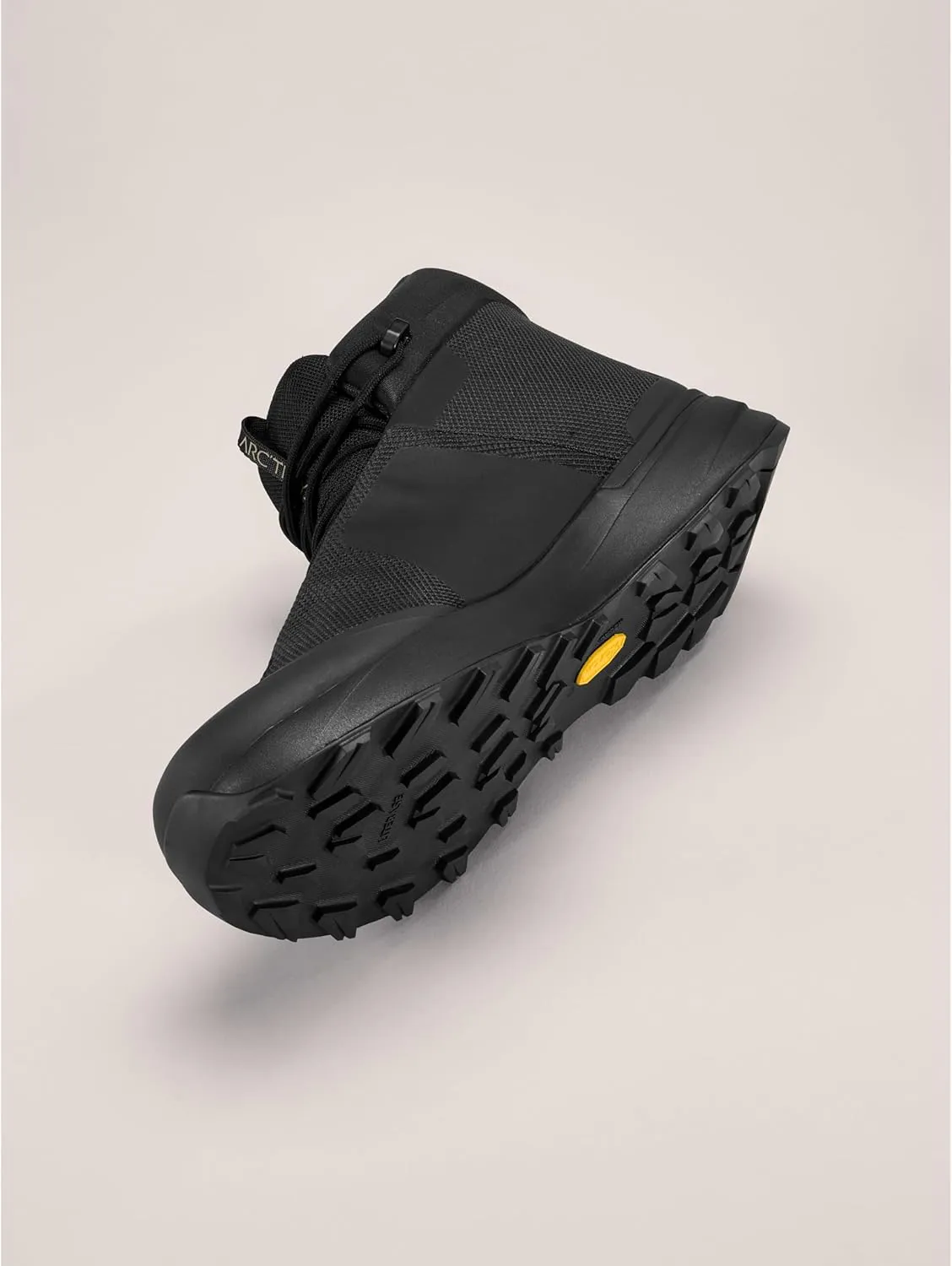 Arc'teryx Kopec Mid GTX Boot Womens | Mid-Height Trekking & Hiking Womens Shoes | Megagrip Outsole - Waterproof Shoe