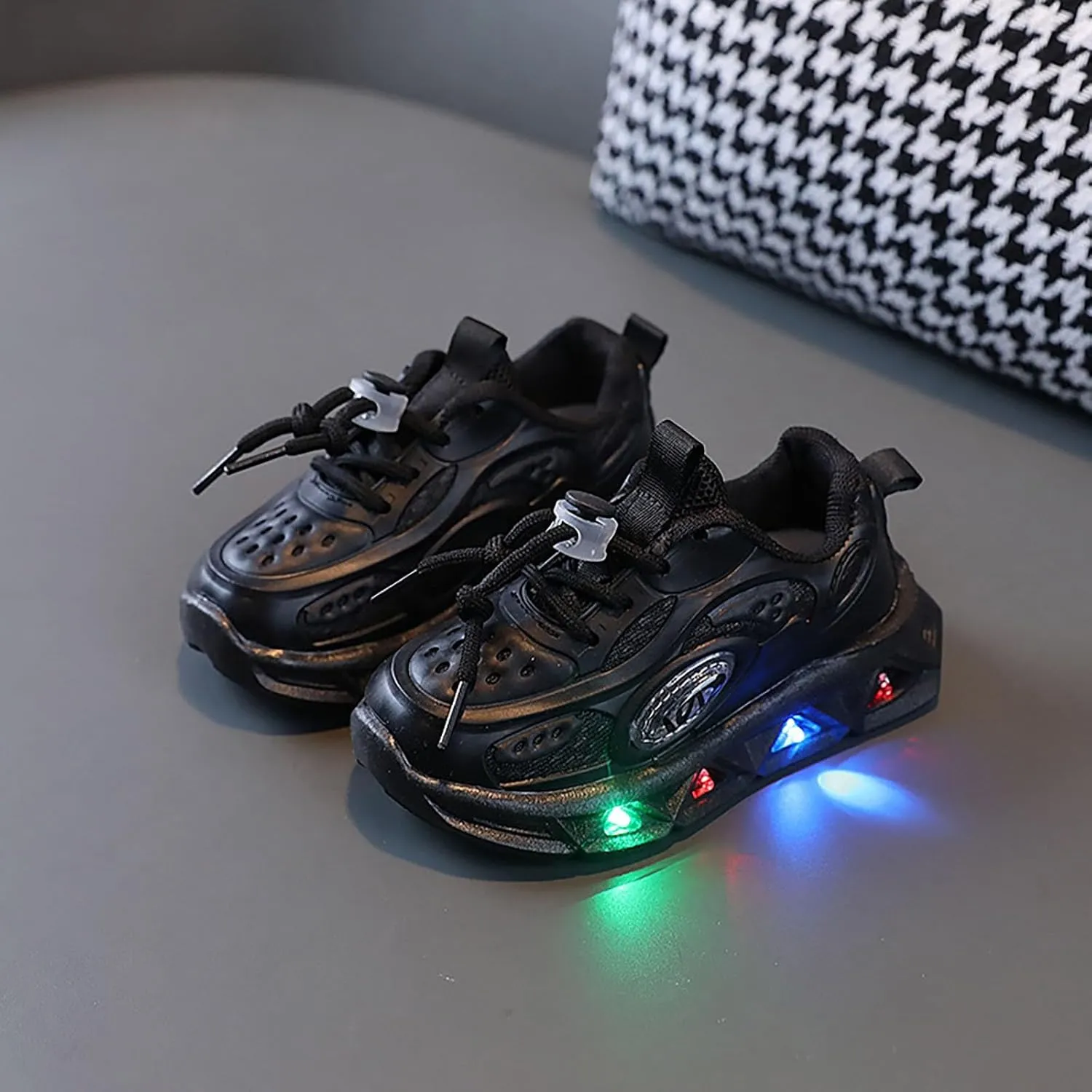 Baby Boys Girls Light Up Solid Color Sneakers for Kids Toddler Infant LED Flash Breathable Mesh Sports Casual Shoes