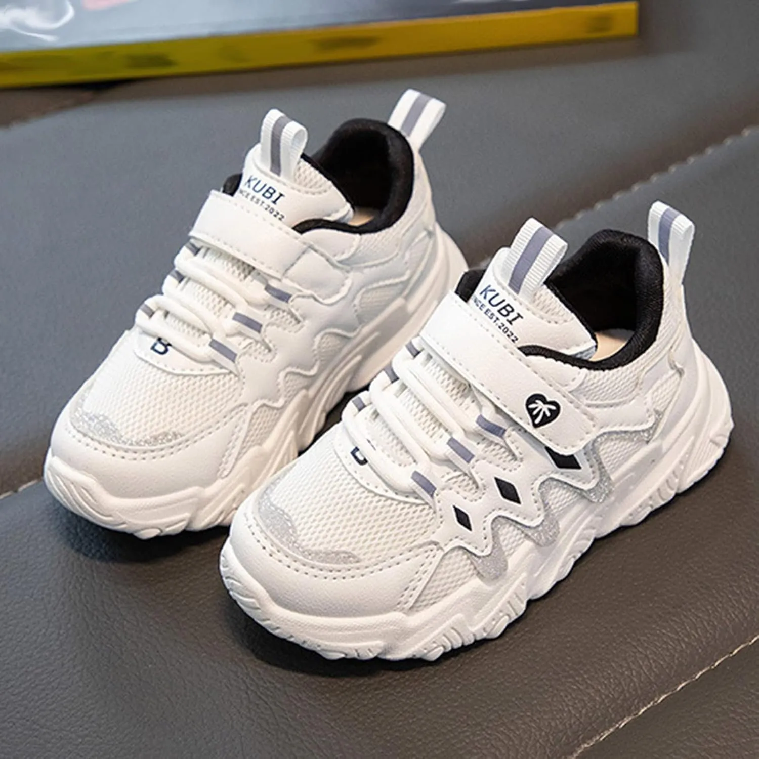 Children All Season Sports for Boys and Girls Thick Soles Non Slip Hook Loop Mesh Breathable Little Kid Girl Shoes