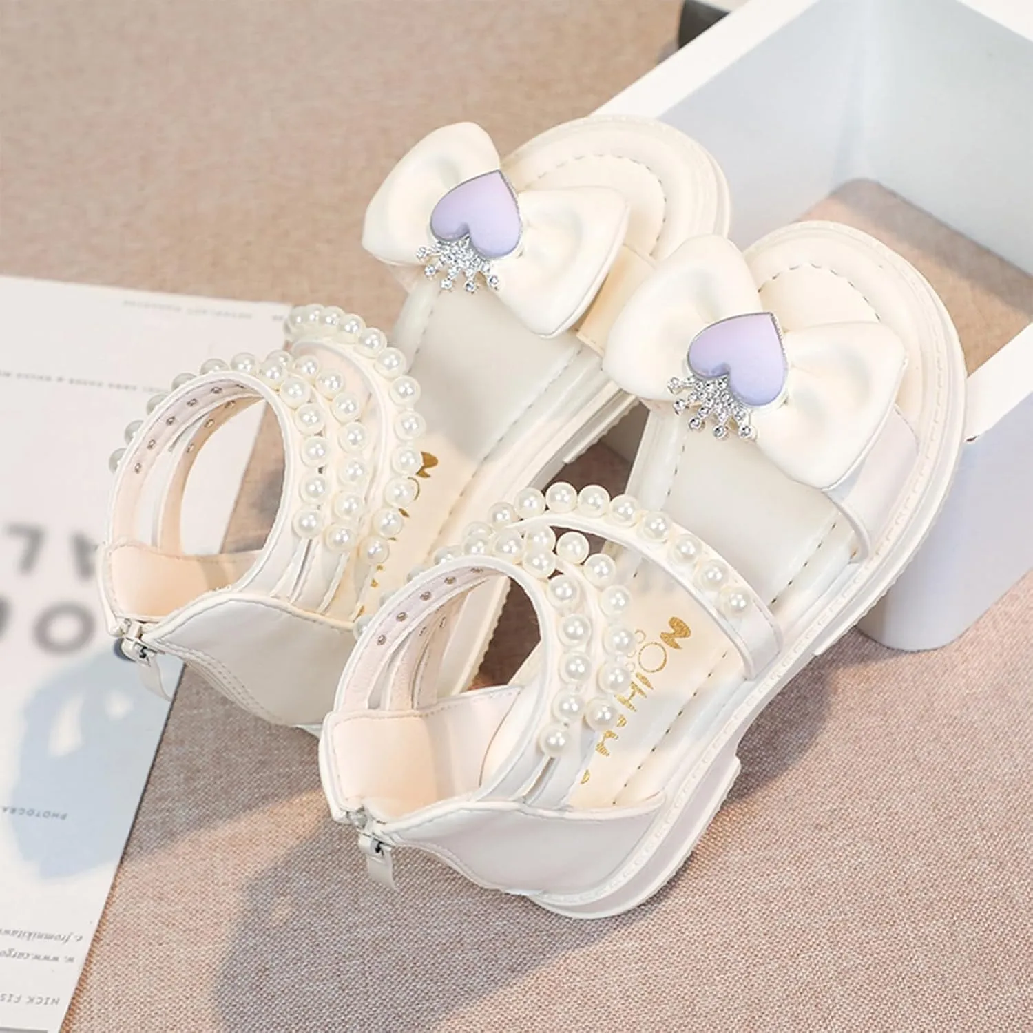 Fashionable and Versatile Shoes for Middle and Large Children Soft Soles for Little Girls Children's White Girl Sandals