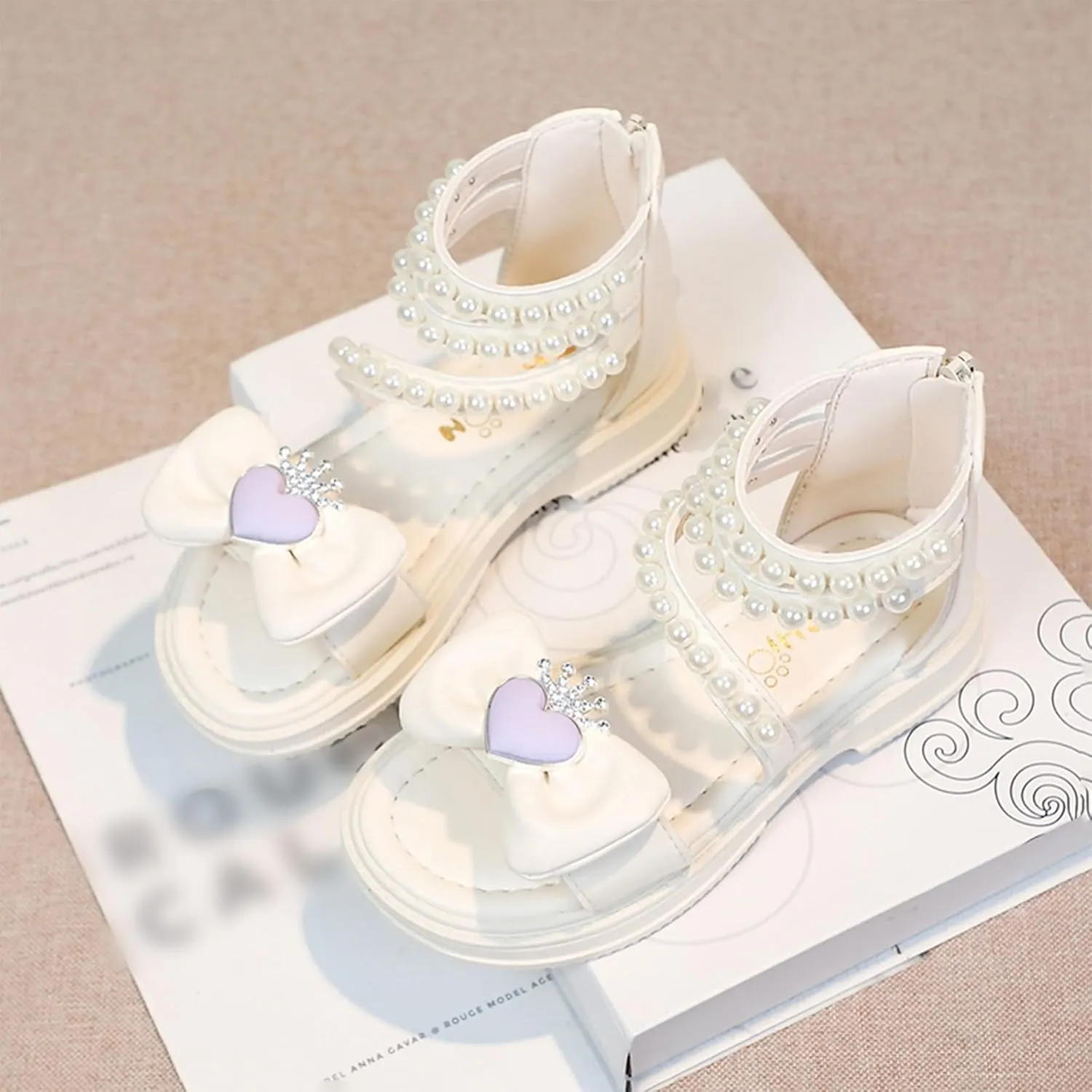 Fashionable and Versatile Shoes for Middle and Large Children Soft Soles for Little Girls Children's White Girl Sandals