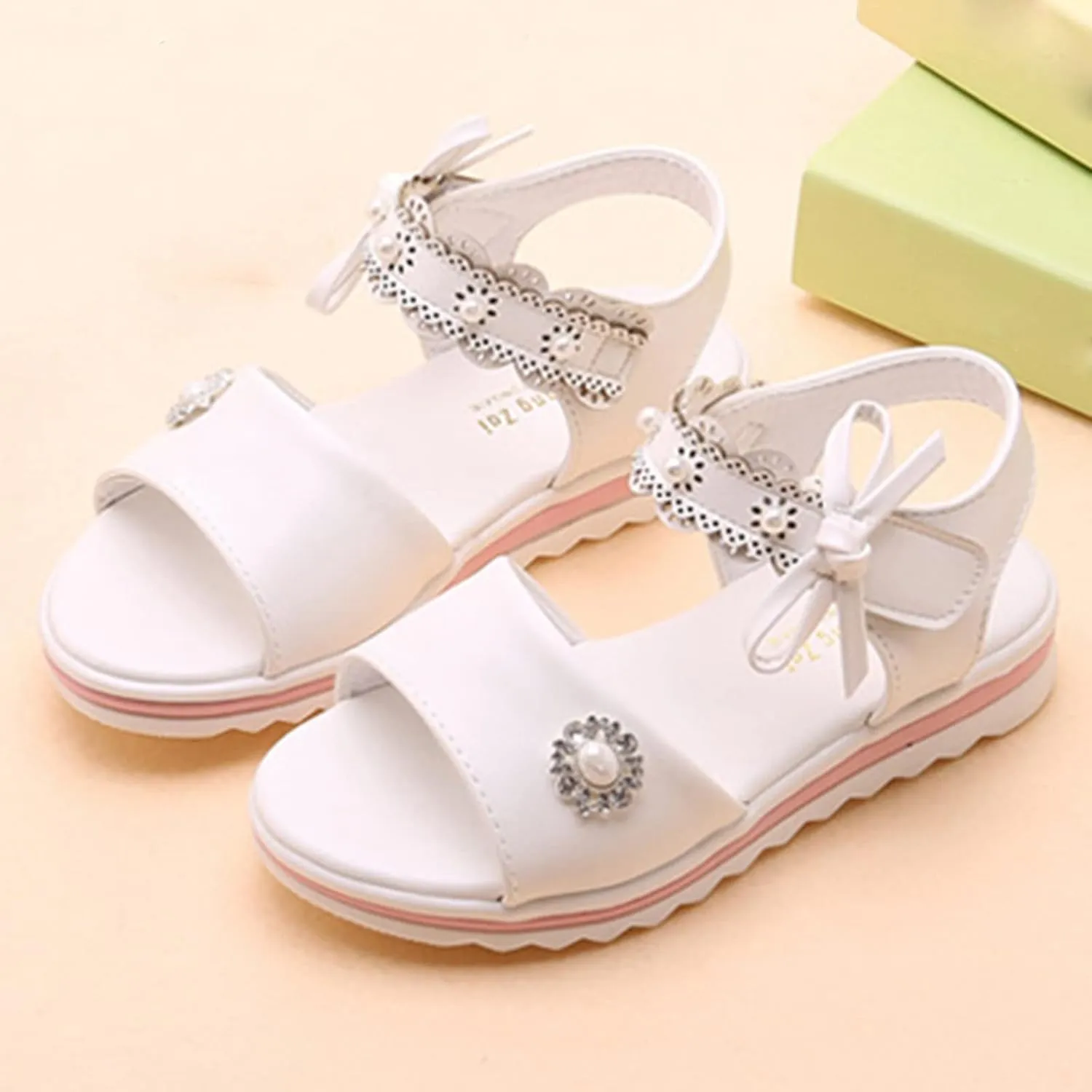 Girls Sandals Open Toe Cute Flat Dress Sandals Strappy Summer Outdoor Beach Shoes (White, 13.5 Little Child)
