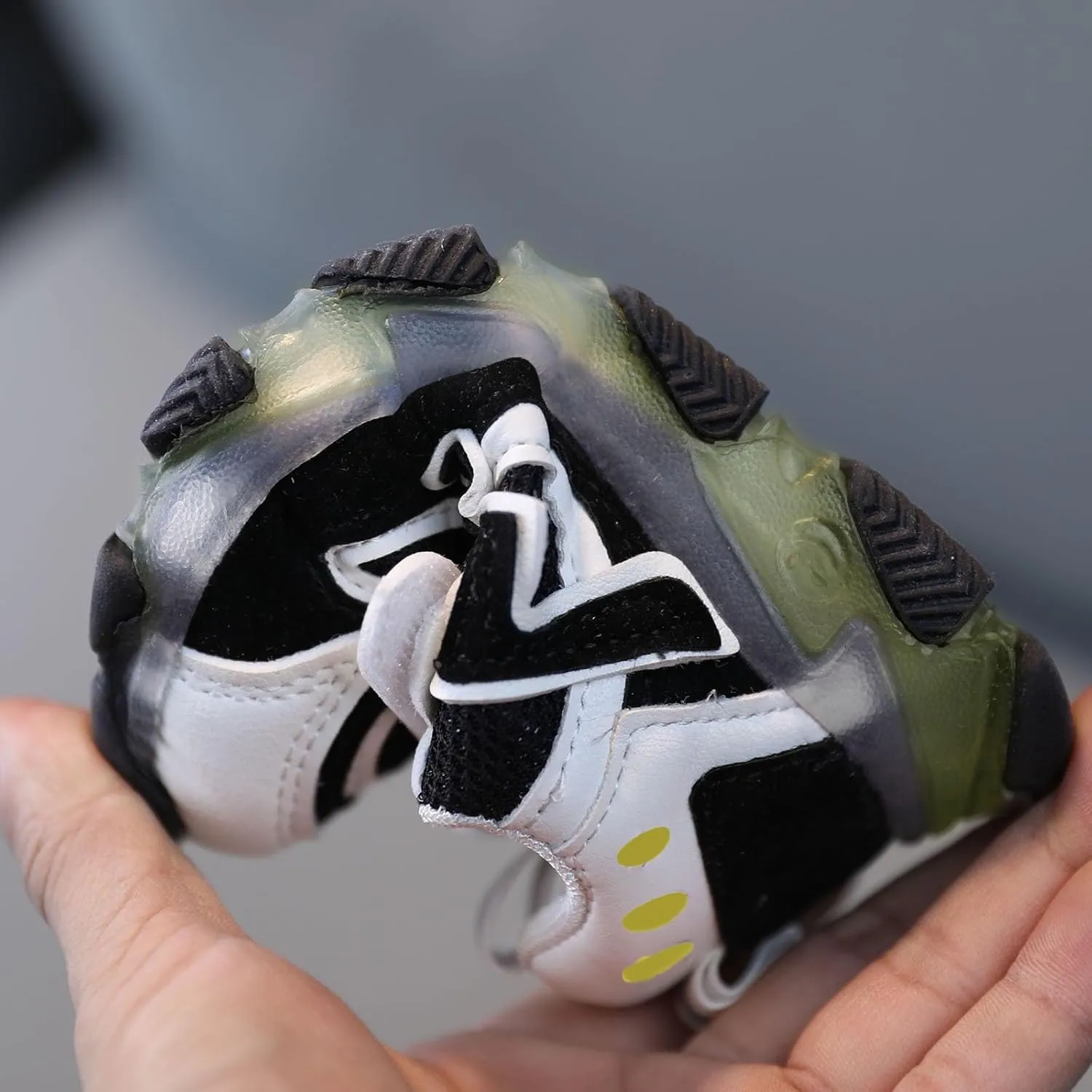 Kids LED Sneakers for Boys Hook&Loop Low Light Up Shoes LED Girls USB Recharging Breathable Sport Walking Shoes