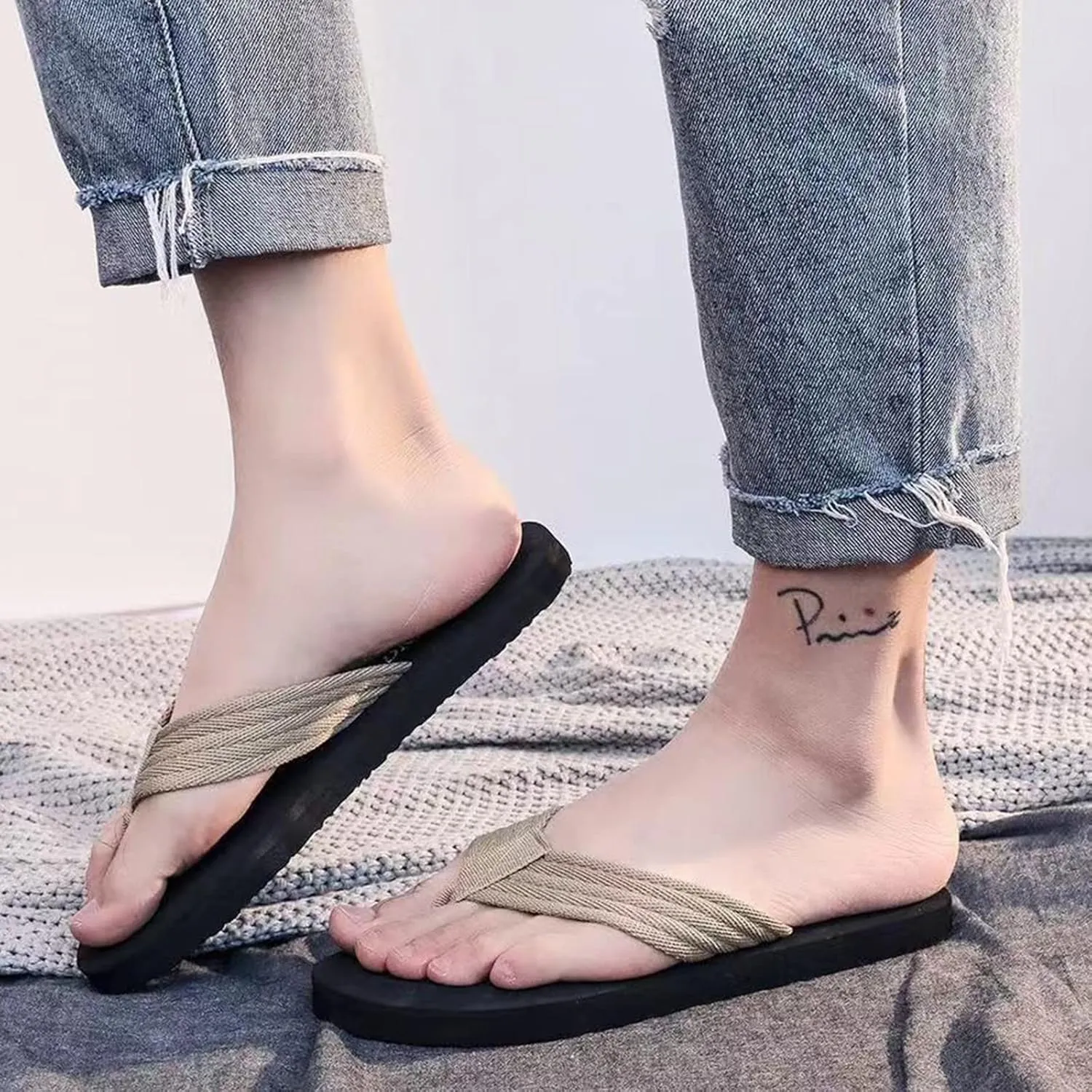 Men Shoes Fashion Beach Flip Flops Flat Toe Sandwich Beach Flip Flops for Men Light Sandals