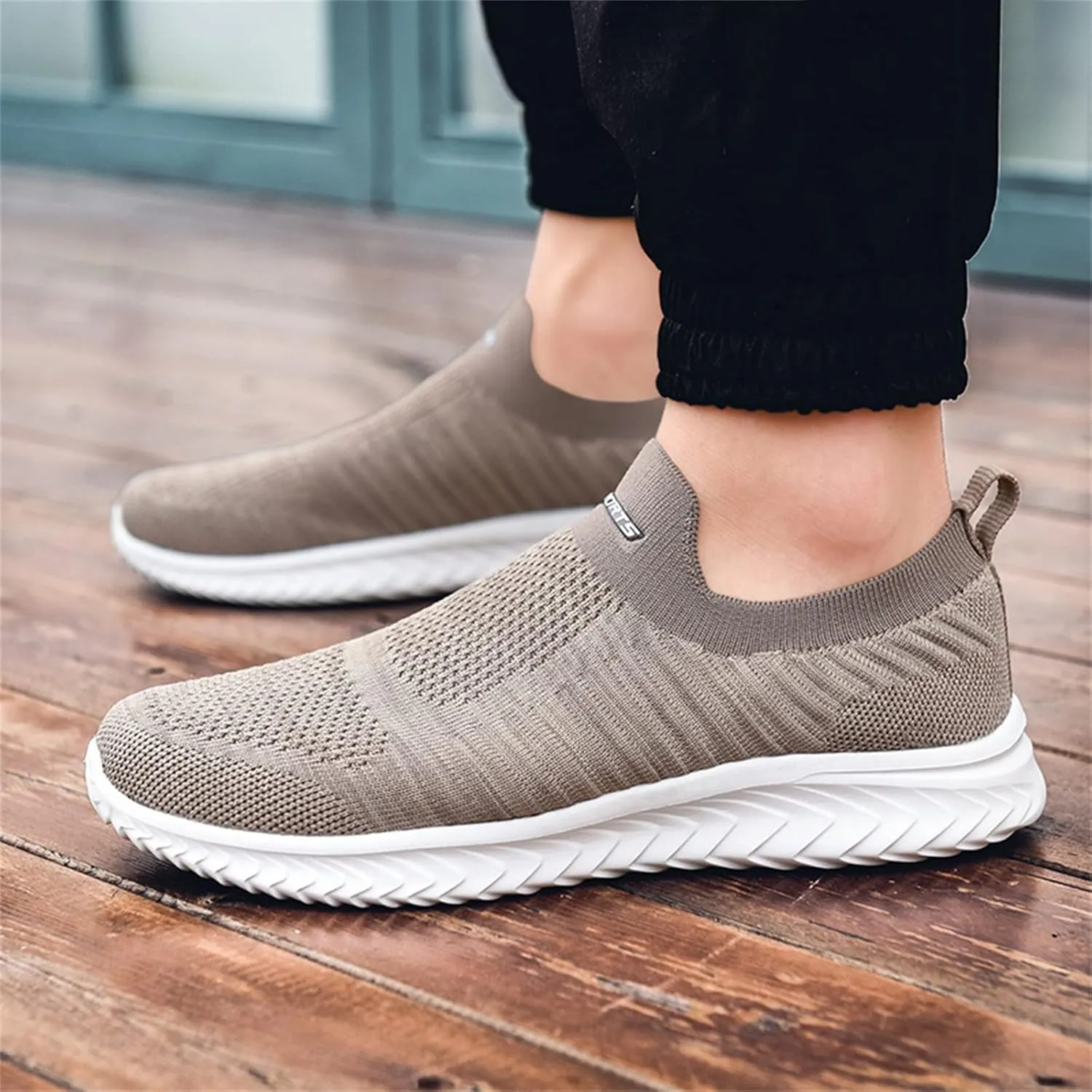Mens Air Running Shoes Casual Slip On Walking Shoes Tennis Jogging Gym Fashion Sneakers Lightweight Breathable Knitting Trainers (Grey 8 UK) (Beige 8.5 UK)