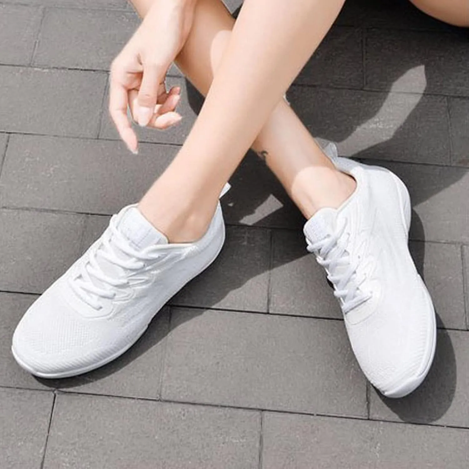 Men's Competitive Sports Cheerleading Shoes Training Shoes Breathable Mesh Comfortable Soft Sneaker Rack for Men Bedroom
