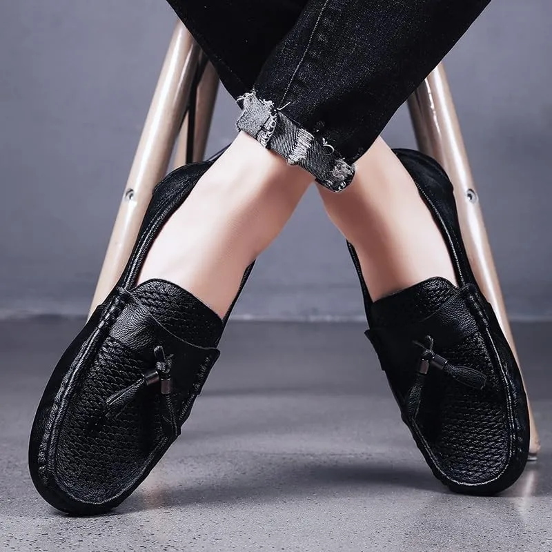 Men's Loafers Shoes Round Toe Solid Color Breathable with Tassel Driving Loafers Flat Heel Comfortable Lightweight Casual Walking Slip On