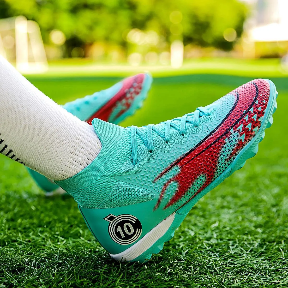 Men's Soccer Shoes High-Top Soccer Cleats Outdoor Breathable Athletic Professional Spikes Youth Boys Football Shoes