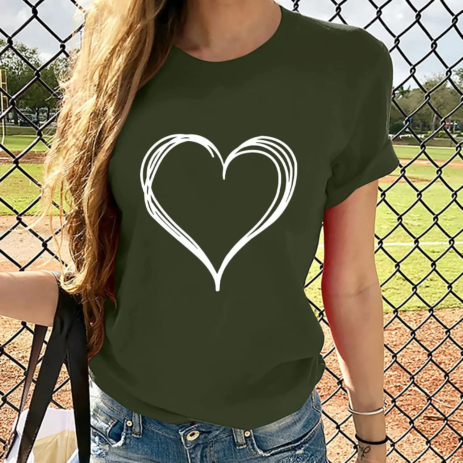 Mzkdieey Womens Valentine Shirts Love Heart Print Tops Cute Graphic Tee Teen Girls Short Sleeve Round Neck Loose Fit Blouse