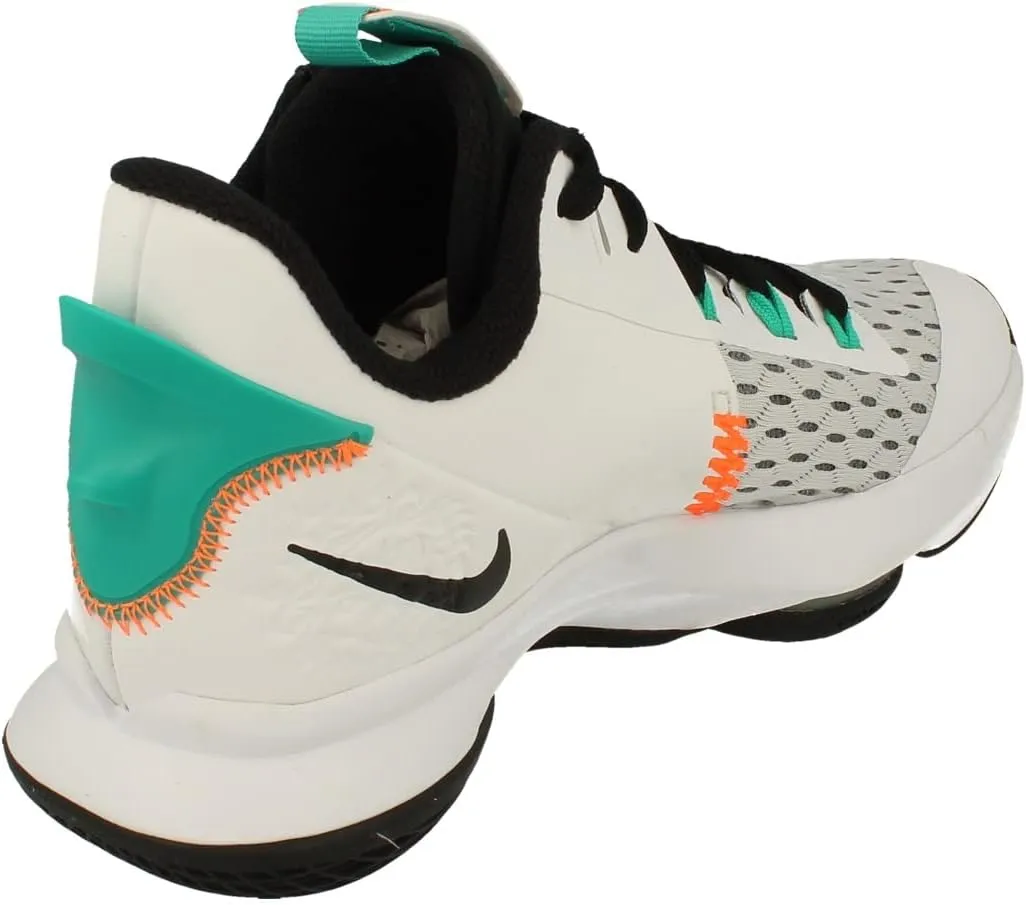 Nike Men's Basketball Shoe