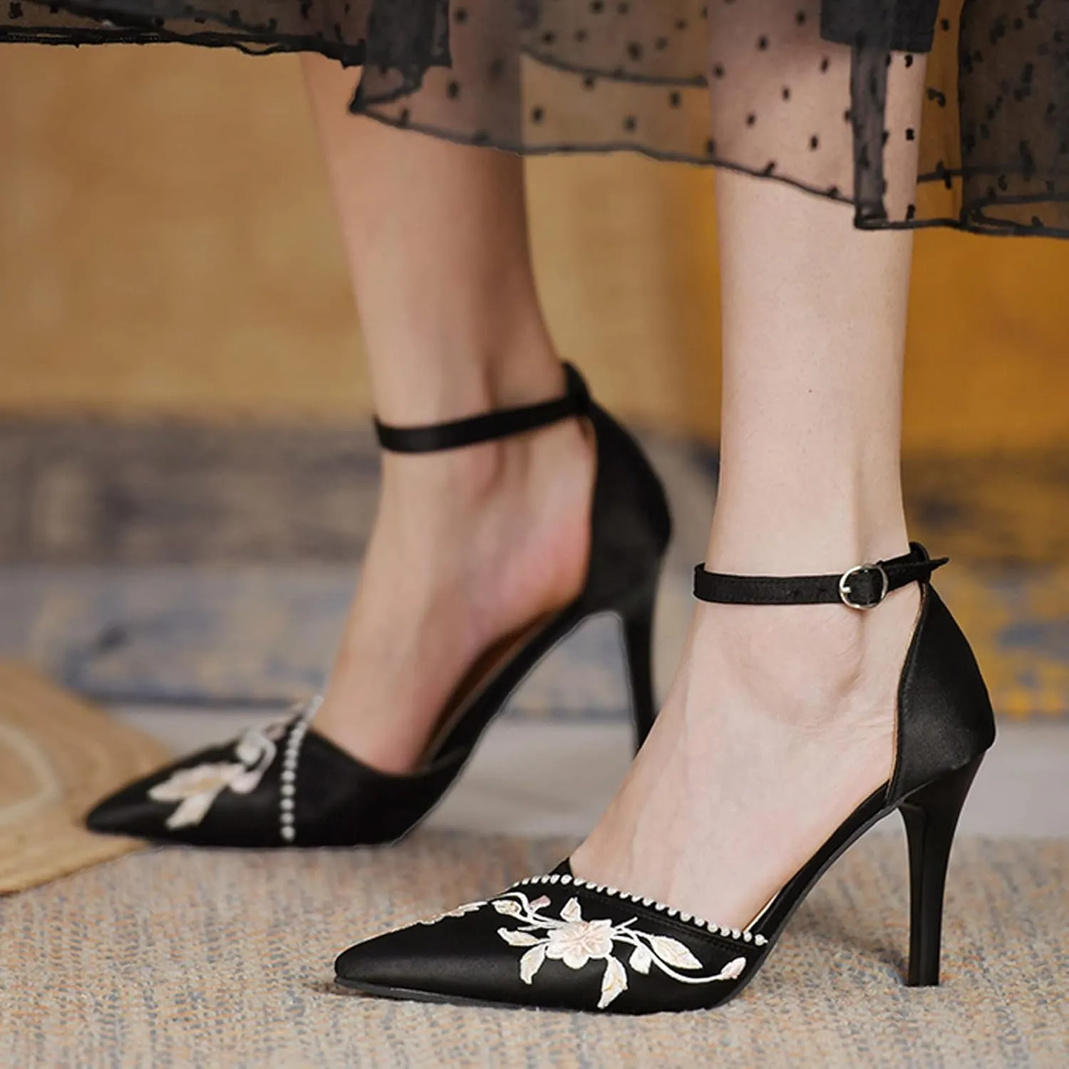 Pumps Shoes Thin Shoes Flowers Casual Toe Embroidery Sandals Women Strap Single Heels Pointed Women's High Heels