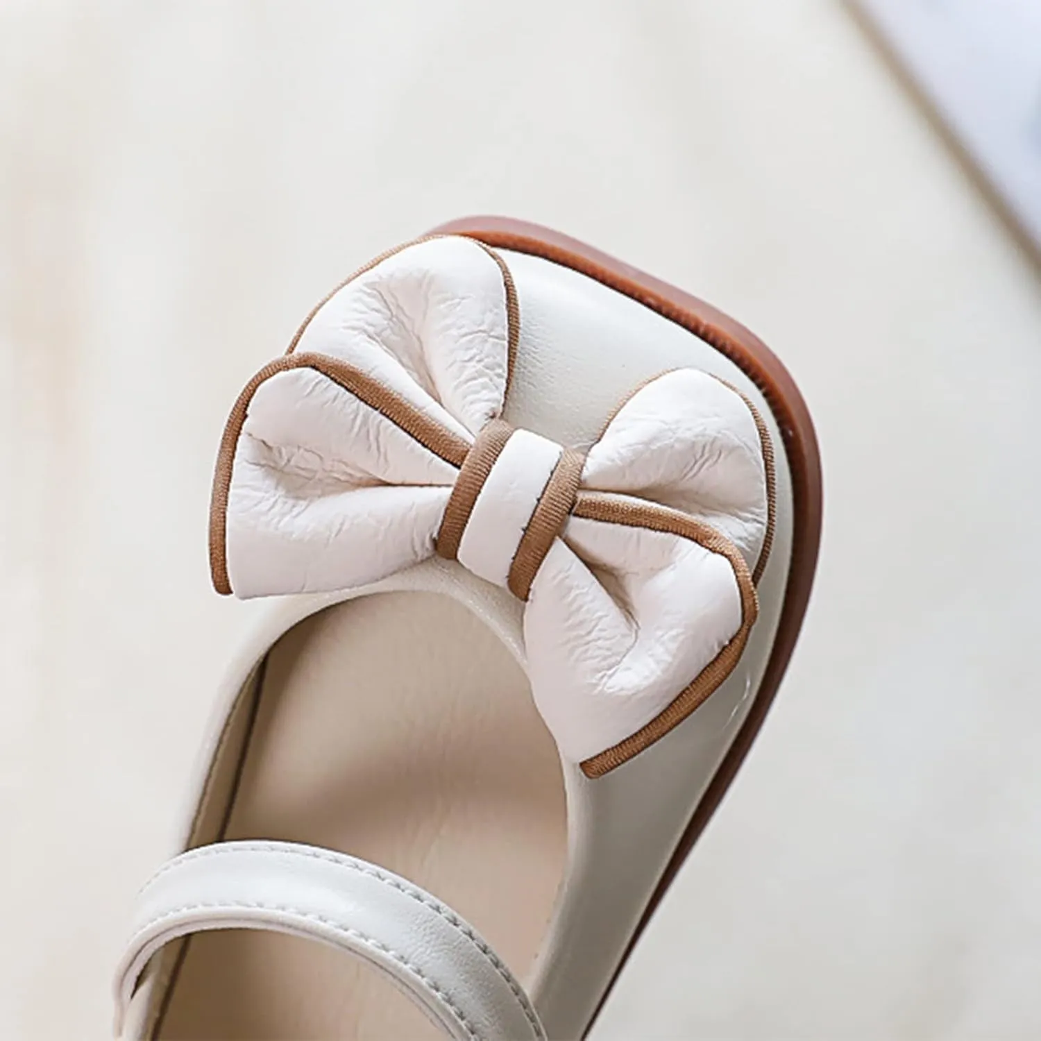 Spring and Summer Girls Casual Shoes Bow Hook Loop Solid Color Comfortable Single Shoes Toddler Girls Running Shoes