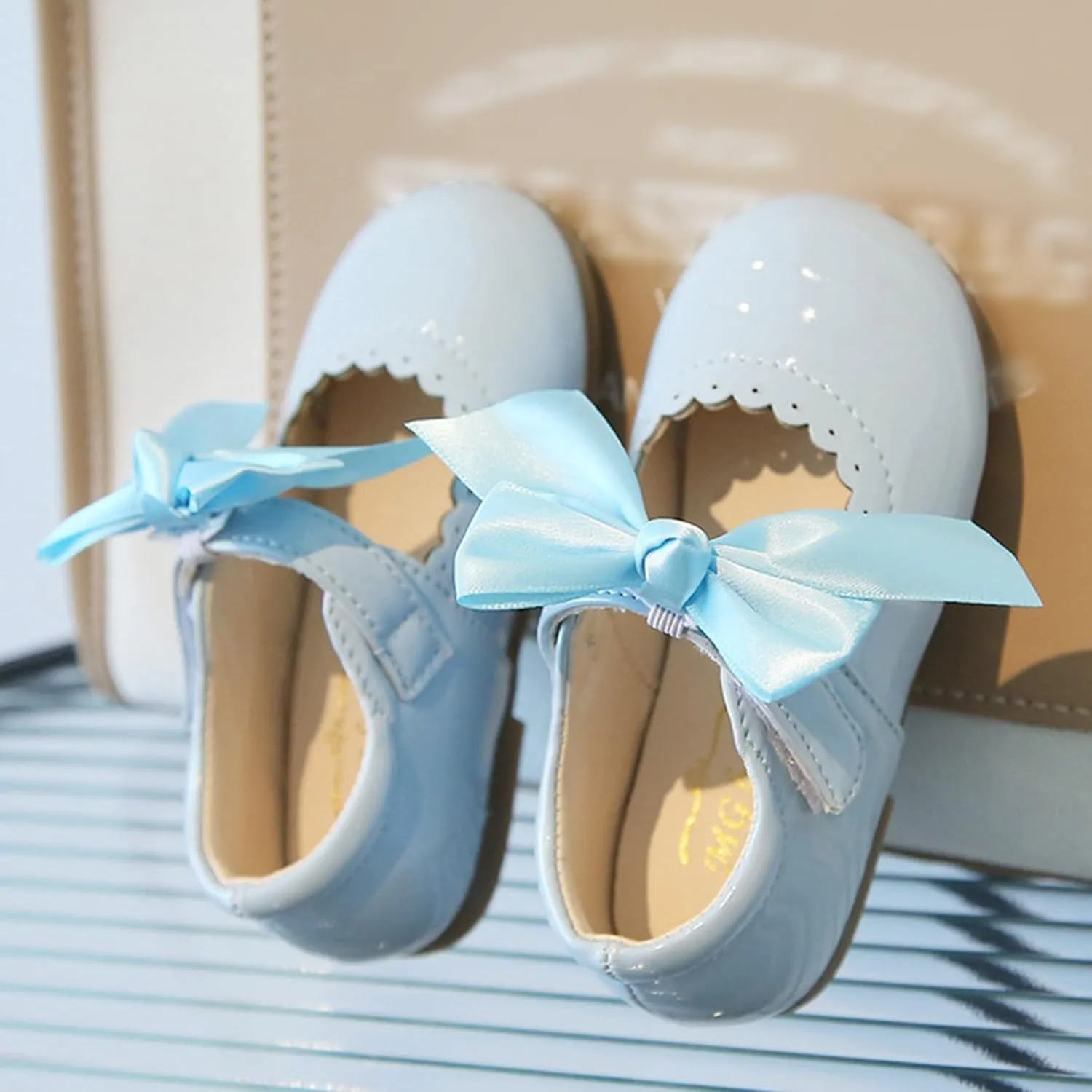 Summer and Girls Boots Cute Flat Solid Color Round Head Ribbon Bow Hook Loop Girl Toddler Summer Sandals for Girls
