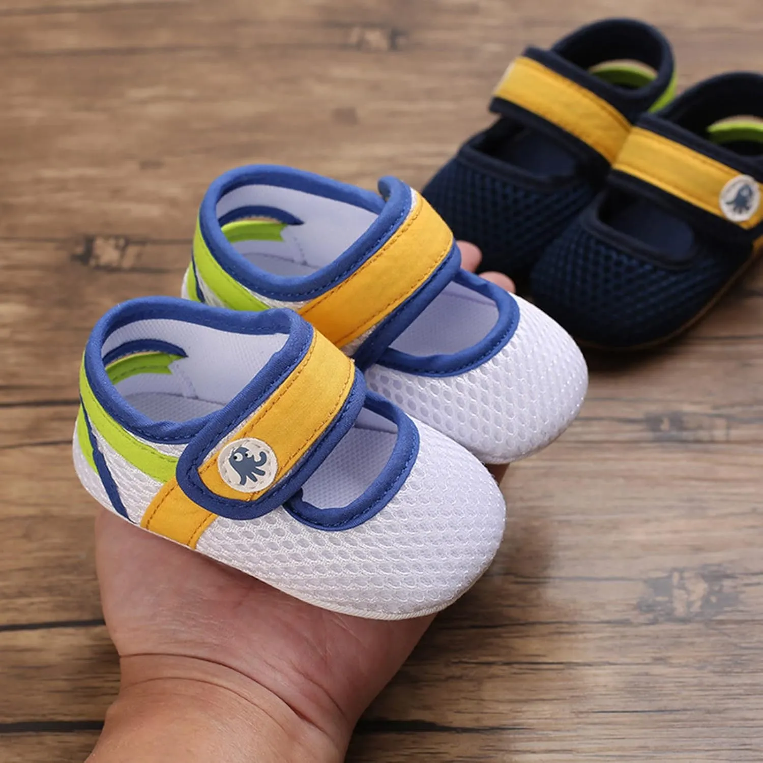 Summer Children Toddlers Boys and Girls Flat Floor Sports Mesh Breathable and Comfortable Hook Loop Boys Running Shoes