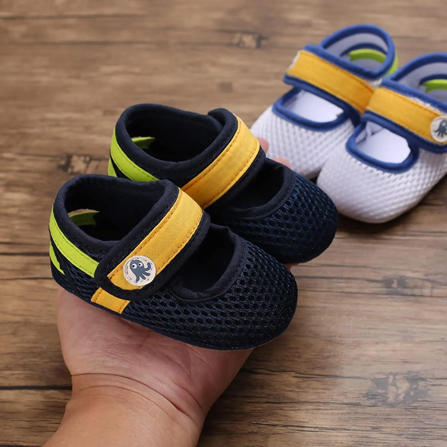 Summer Children Toddlers Boys and Girls Flat Floor Sports Mesh Breathable and Comfortable Hook Loop Boys Running Shoes