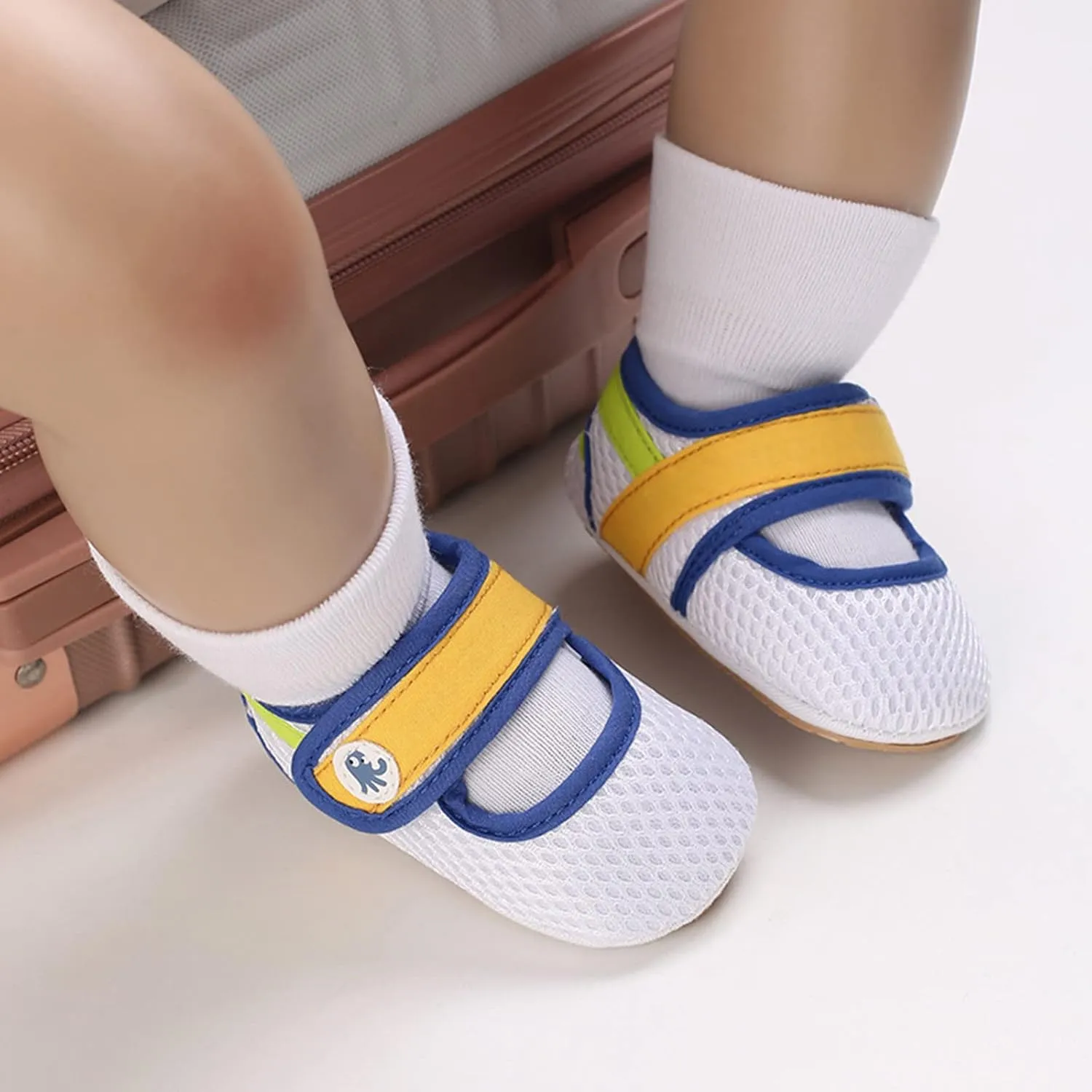 Summer Children Toddlers Boys and Girls Flat Floor Sports Mesh Breathable and Comfortable Hook Loop Boys Running Shoes