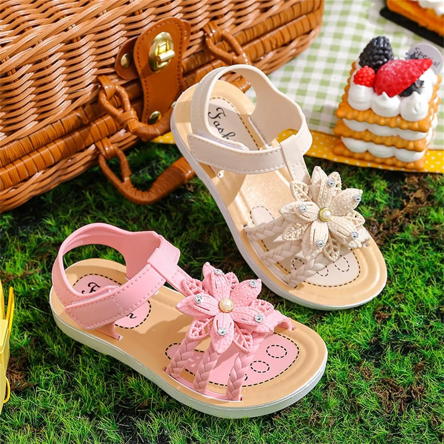 Toddler Kids Girls Sandals Soft Flat Shoes Fashion Comfortable Bow Soft Bottom Lightweight Princess Sandals