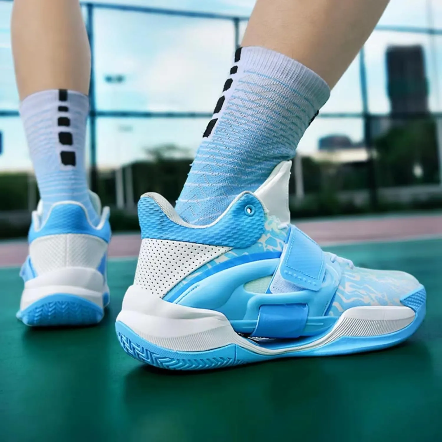 Womens Lace Up High Top Basketball Shoes Fashion Breathable Non Slip Sneakers Lightweight Outdoor Sports Tennis Walking Shoes