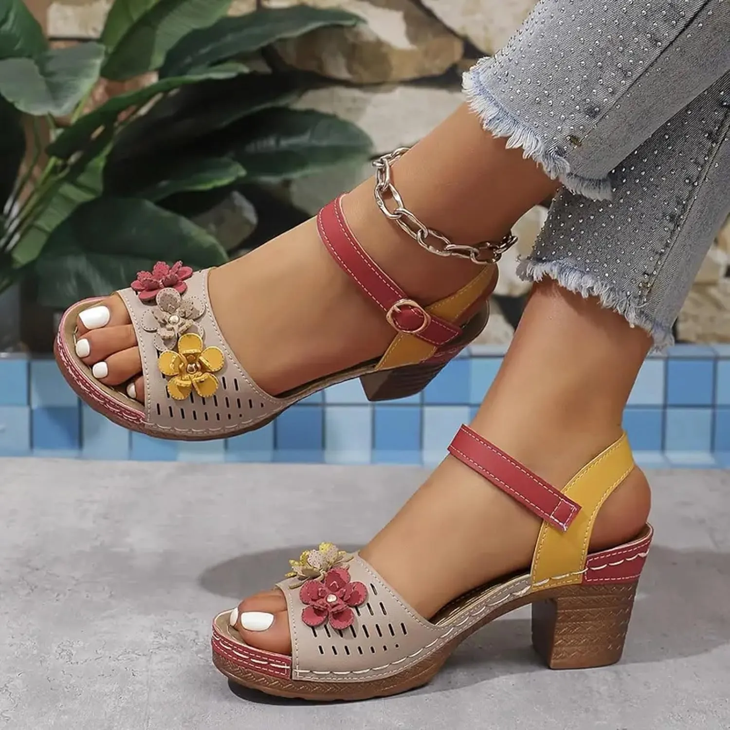 Women's Open Toe Low Block Heels Sandals Fish Mouth Thick Heel Women's Shoes Fashionable Casual Flower Decoration Color