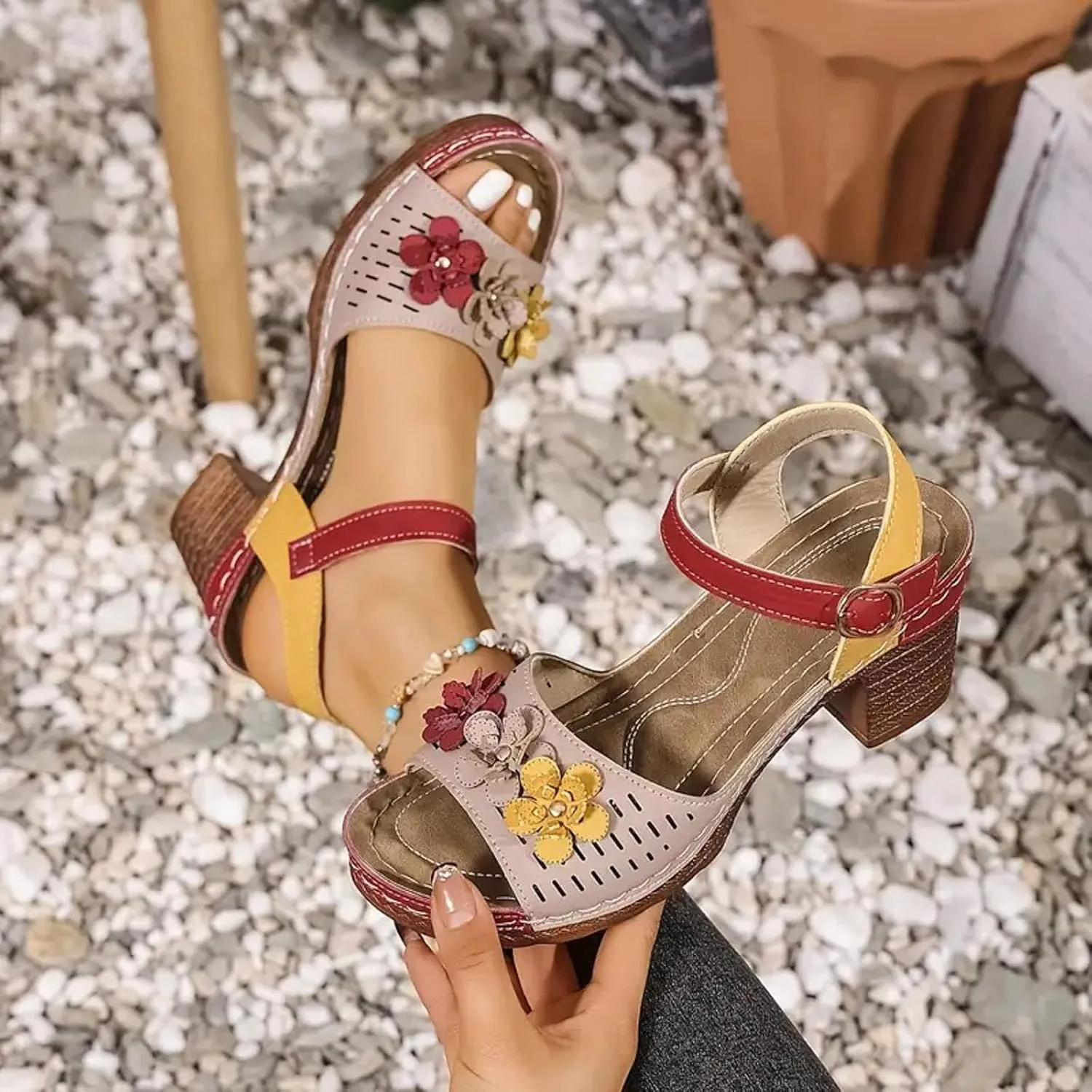 Women's Open Toe Low Block Heels Sandals Fish Mouth Thick Heel Women's Shoes Fashionable Casual Flower Decoration Color