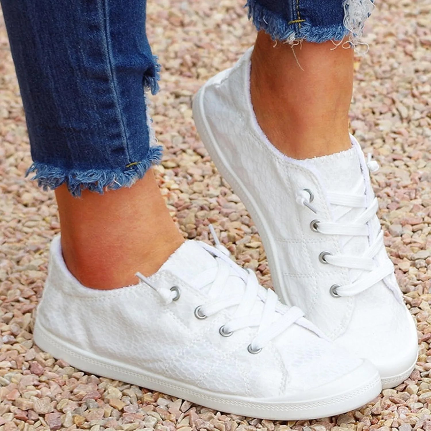 Womens Shoes Summer Sneakers for Women 2024 Trendy Lace Up Closed Toe Tennis Shoes Womens Flat Sneakers Casual Slip On Loafer