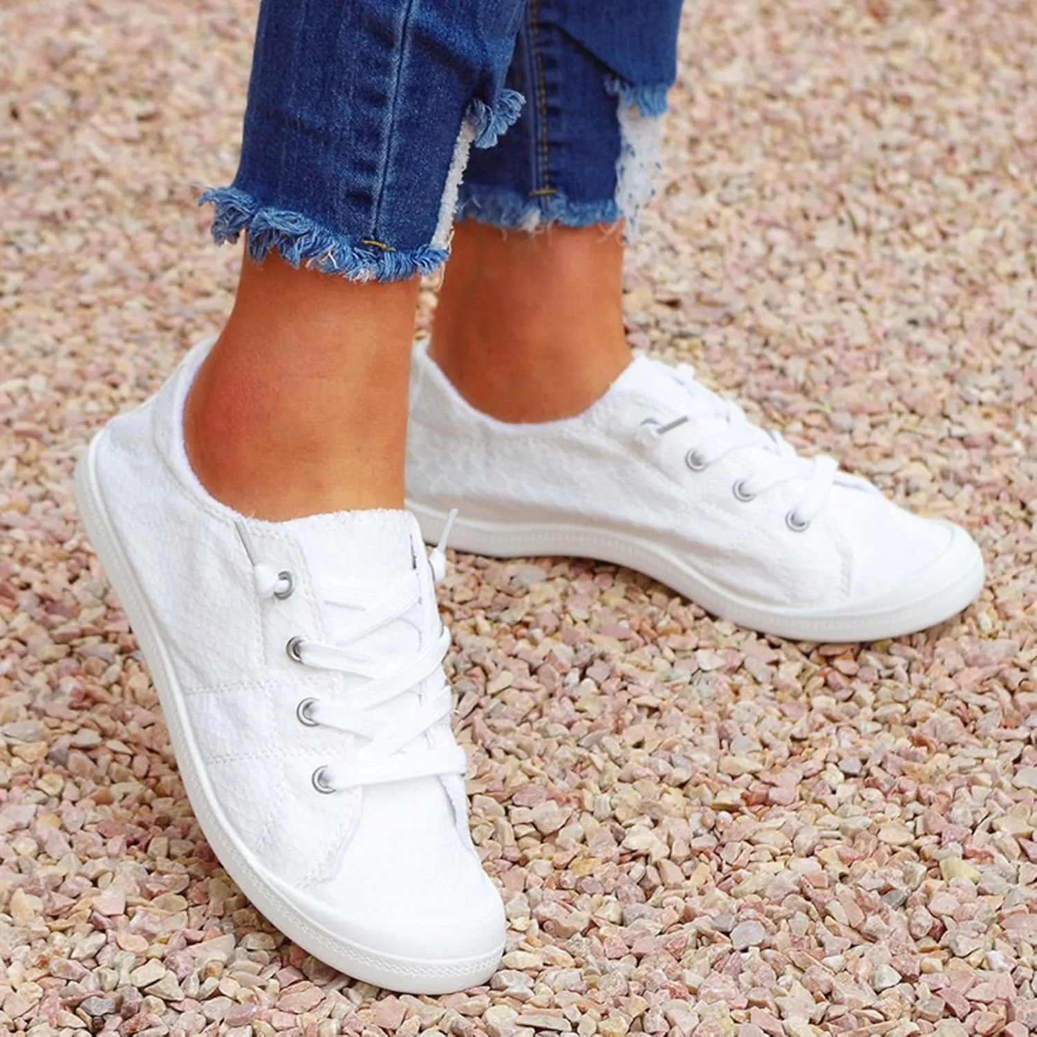 Womens Shoes Summer Sneakers for Women 2024 Trendy Lace Up Closed Toe Tennis Shoes Womens Flat Sneakers Casual Slip On Loafer